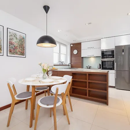 Dworska Modern Apartment In Zabrze By Rent Like Home Exterior photo