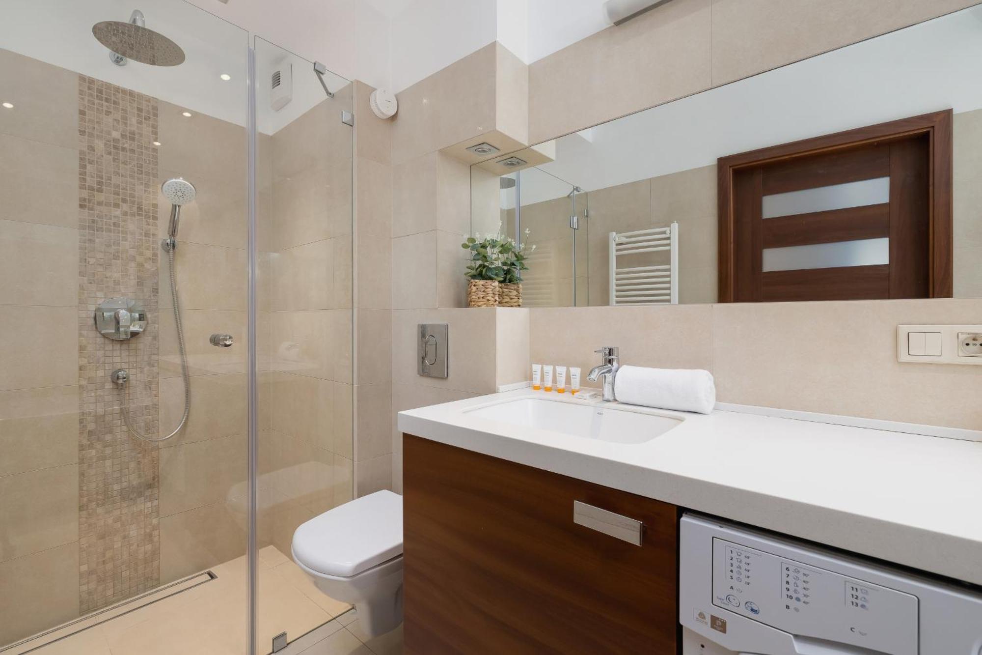 Dworska Modern In By Rent Like Apartment *