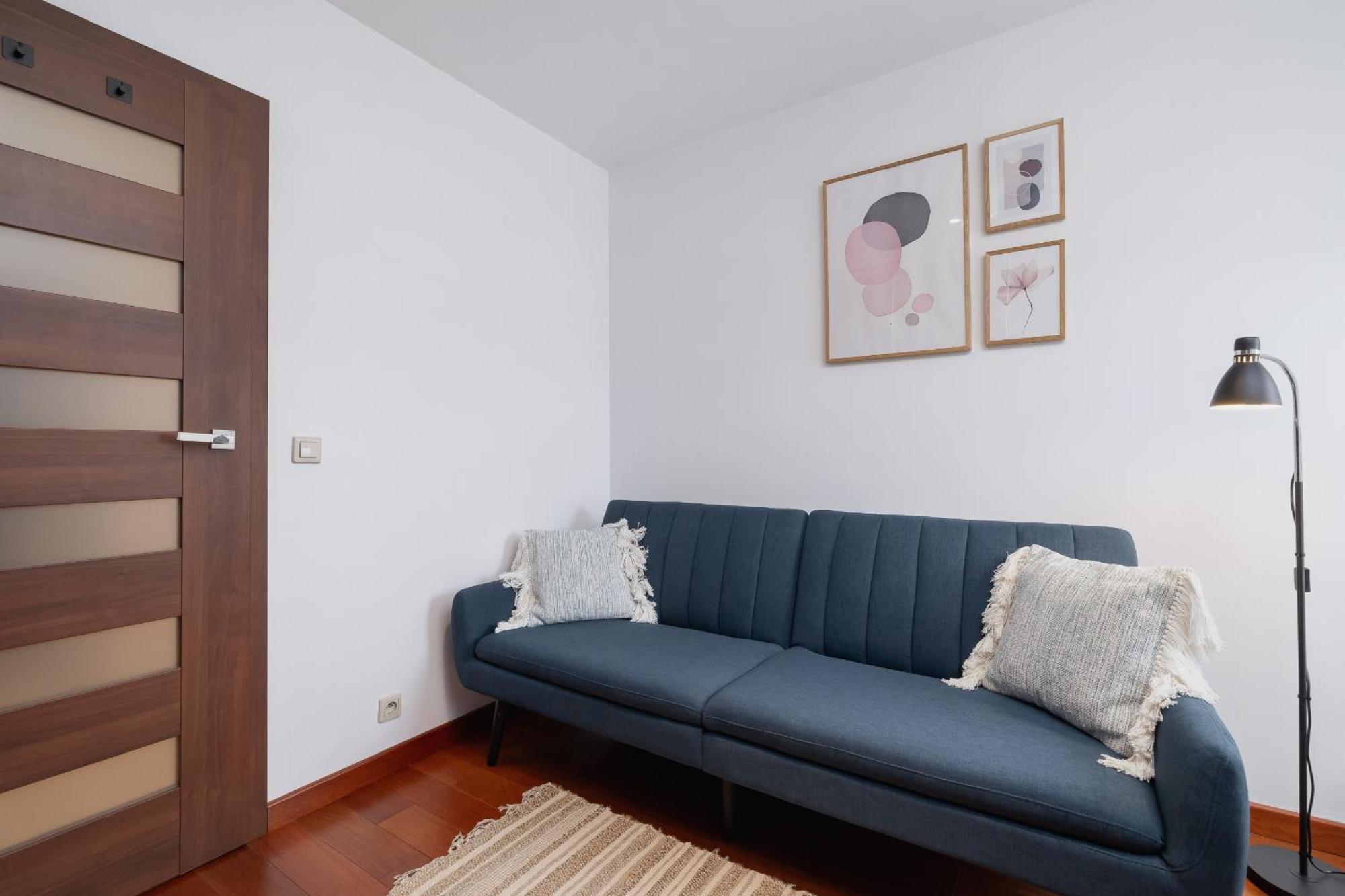 Dworska Modern In By Rent Like